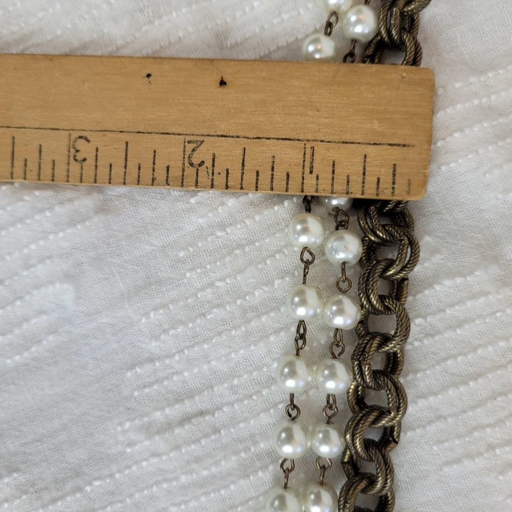 Burnished gold pearl triple strand necklace decorative toggle lady whimsigoth - Picture 8 of 9